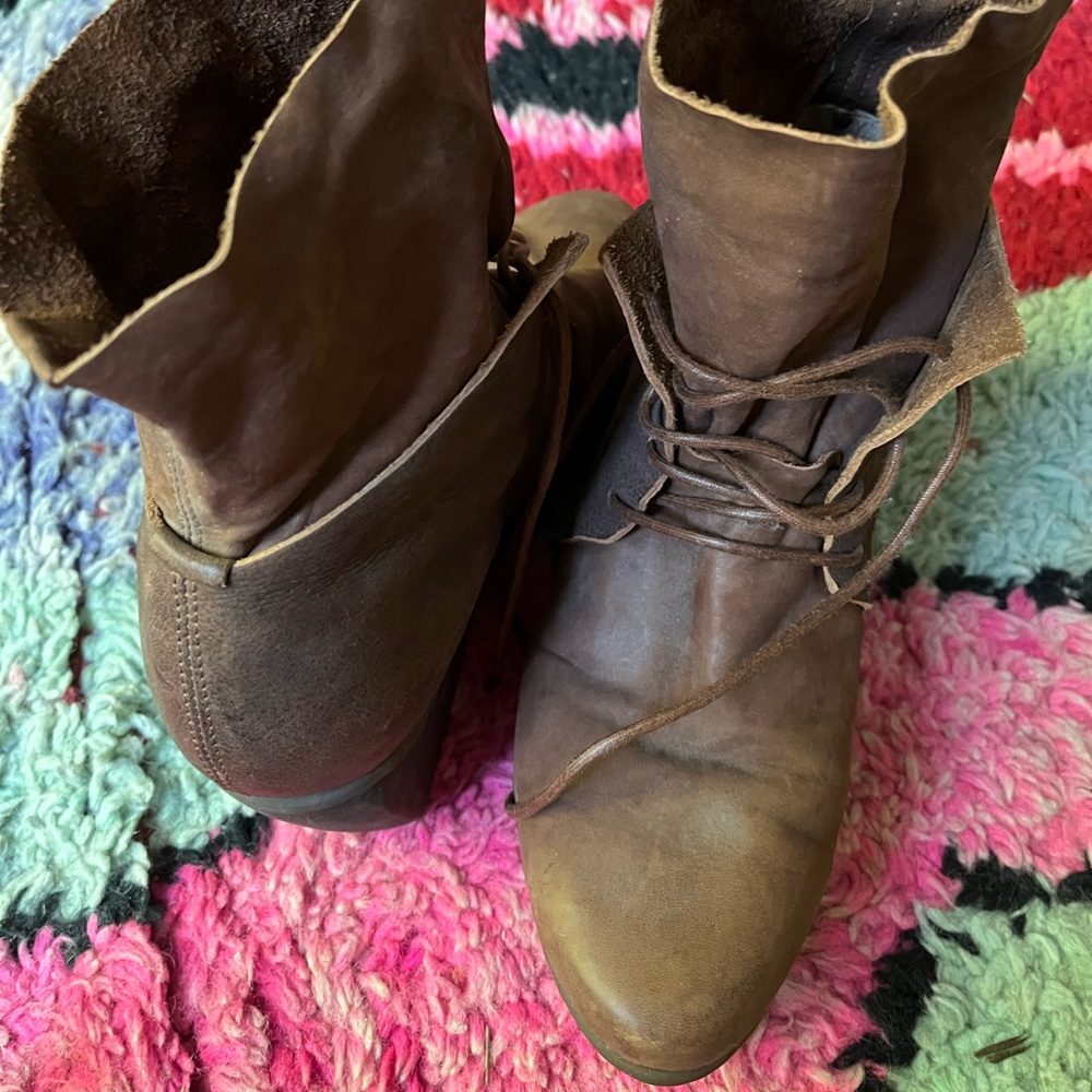 Trippen brown leather lace up fold over platform booties size 39 made in Germany